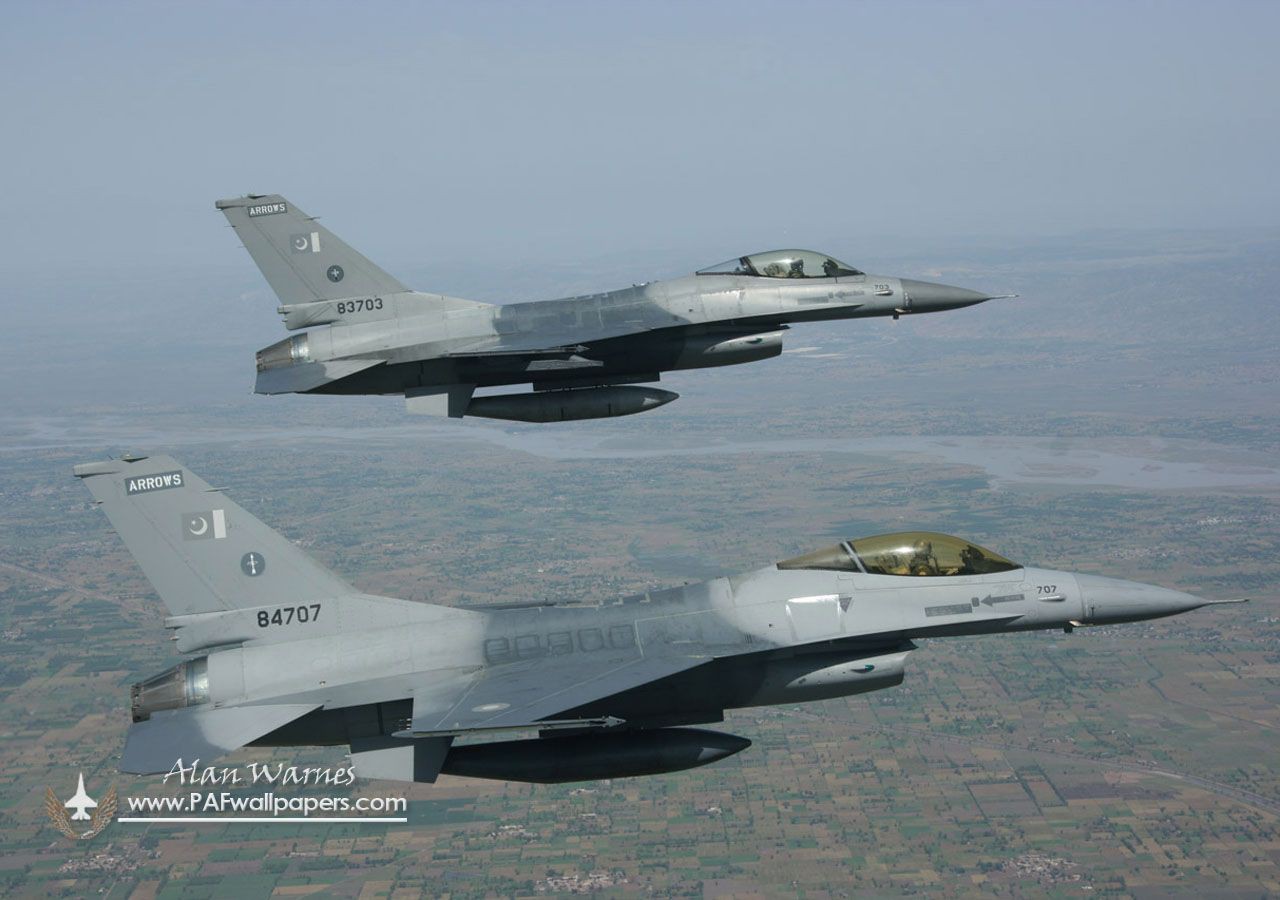 F-16 Pakistan sợ tiêm kích MiG-29 Ấn Độ như sợ cọp: Vì loại tên lửa đặc biệt? - Ảnh 3. F-16 Pakistan sợ tiêm kích MiG-29 Ấn Độ như sợ cọp: Vì loại tên lửa đặc biệt? - Ảnh 3.