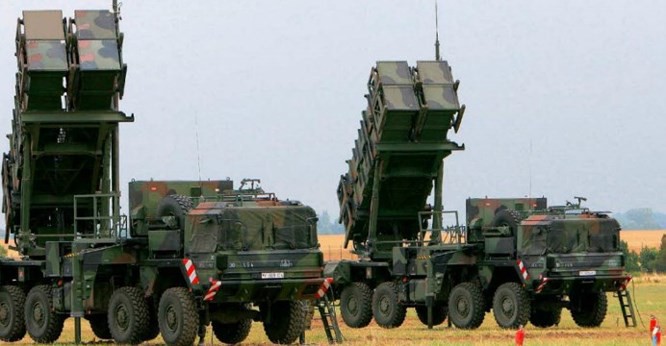 Ván đấu siêu cường: Mỹ, Nga tranh hùng, châu Âu sa thế khó - Ảnh 4. Ván đấu siêu cường: Mỹ, Nga tranh hùng, châu Âu sa thế khó - Ảnh 4.