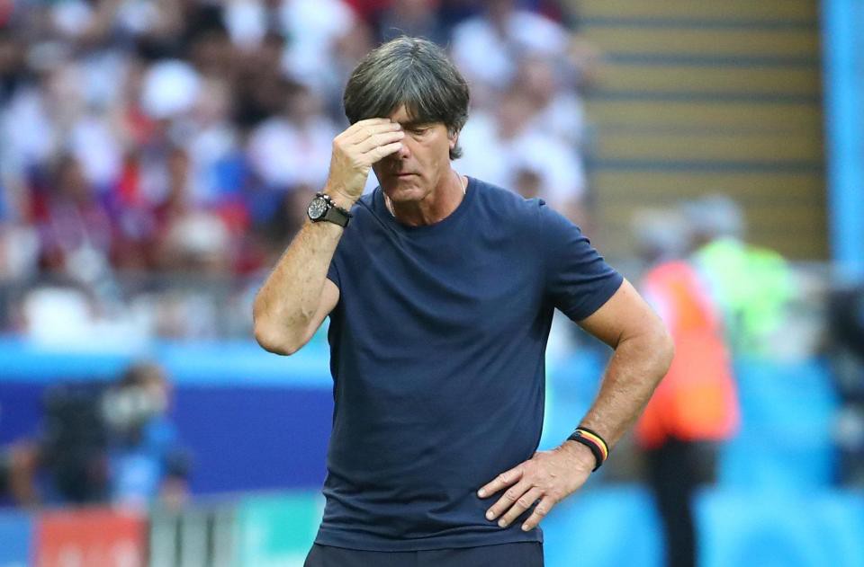 HLV Joachim Low buồn “không tả xiết”, nhận toàn bộ trách nhiệm về mình - Ảnh 1. HLV Joachim Low buồn “không tả xiết”, nhận toàn bộ trách nhiệm về mình - Ảnh 1.