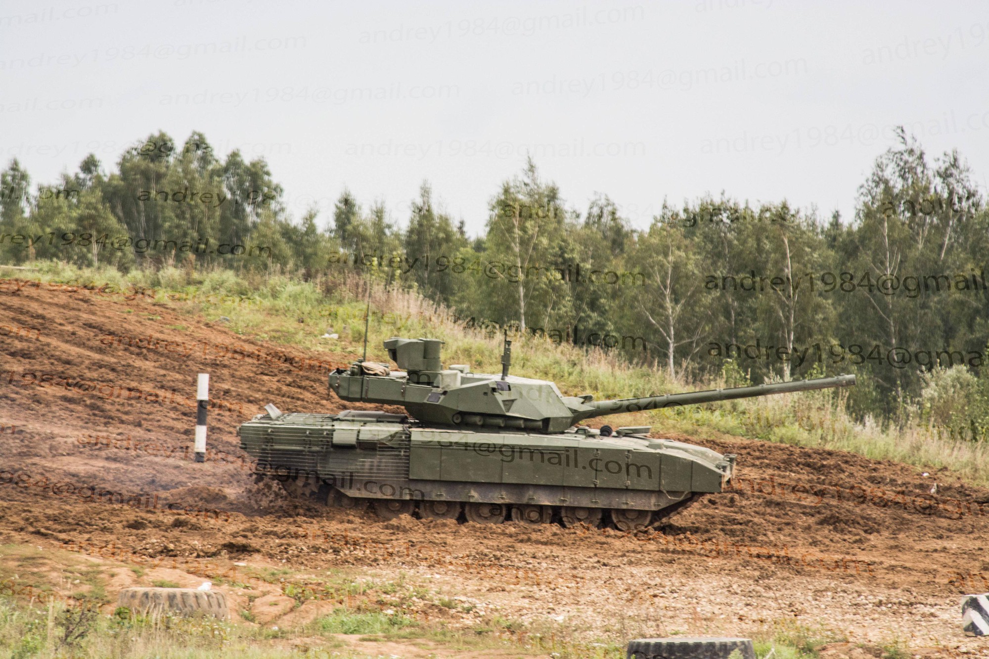 Đại tá Nguyễn Khắc Nguyệt: Pháo xe tăng T-14 Armata là độc nhất vô nhị - Ảnh 3. Đại tá Nguyễn Khắc Nguyệt: Pháo xe tăng T-14 Armata là độc nhất vô nhị - Ảnh 3.