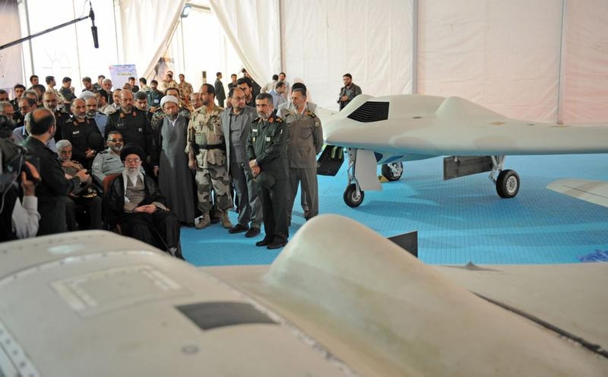 Iran chế áp tóm gọn UAV tàng hình RQ-170 Mỹ: Mỏ vàng khai thác hoài chưa hết! - Ảnh 1. Iran chế áp tóm gọn UAV tàng hình RQ-170 Mỹ: Mỏ vàng khai thác hoài chưa hết! - Ảnh 1.