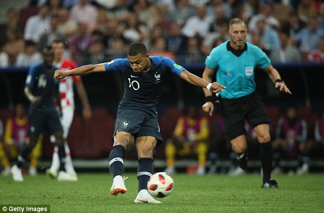 World Cup 2018: Lập siêu phẩm trước Croatia, Mbappe san bằng thêm kỷ lục của Pele - Ảnh 2.