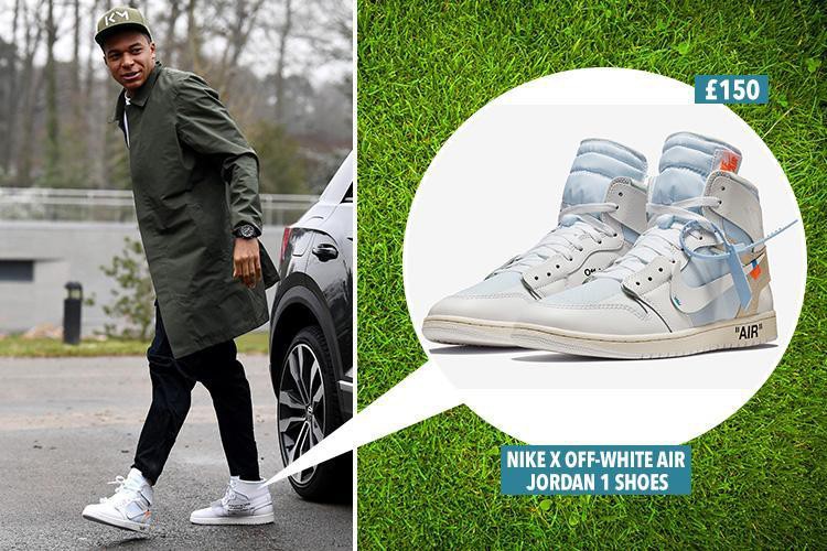 Bóc giá đồ của rich kid Mbappe: Nhà vô địch thế giới nhưng cực giản dị - Ảnh 3. Bóc giá đồ của rich kid Mbappe: Nhà vô địch thế giới nhưng cực giản dị - Ảnh 3.