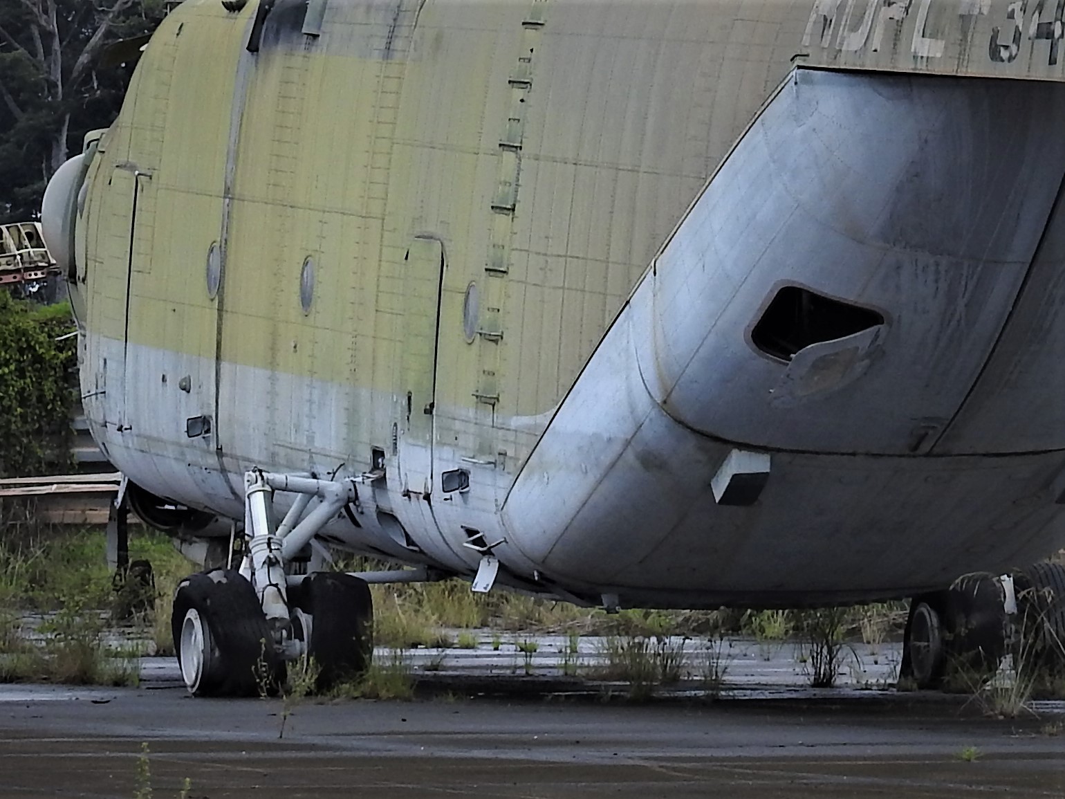 PV Việt Nam mặt đối mặt với máy bay khủng nhất TG của KQ Lào: Sự thật quá đỗi bất ngờ! - Ảnh 4. PV Việt Nam mặt đối mặt với máy bay khủng nhất TG của KQ Lào: Sự thật quá đỗi bất ngờ! - Ảnh 4.