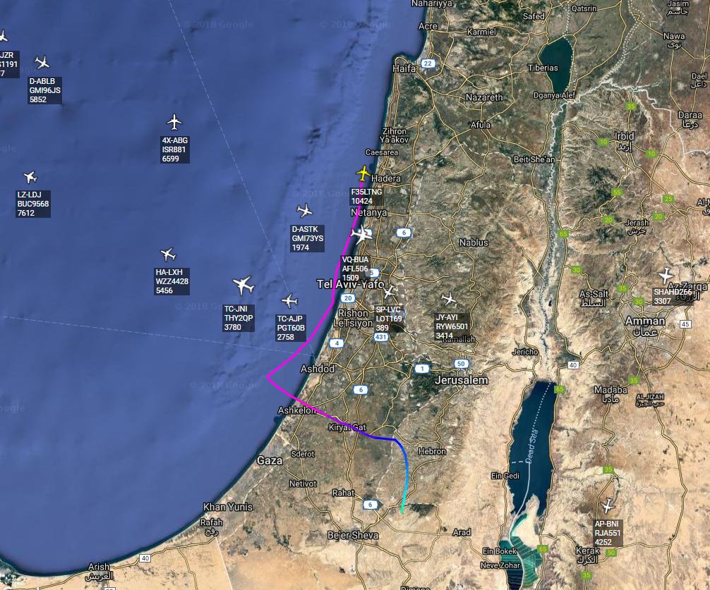 Siêu tiêm kích tàng hình F-35 của Israel vô tình bị tóm sống? - Ảnh 1. Siêu tiêm kích tàng hình F-35 của Israel vô tình bị tóm sống? - Ảnh 1.