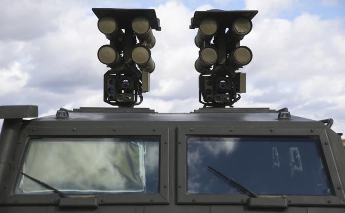 Siêu tăng Abrams Mỹ dính đạn tên lửa Kornet của Nga: Không có khả năng sống sót! - Ảnh 1. Siêu tăng Abrams Mỹ dính đạn tên lửa Kornet của Nga: Không có khả năng sống sót! - Ảnh 1.