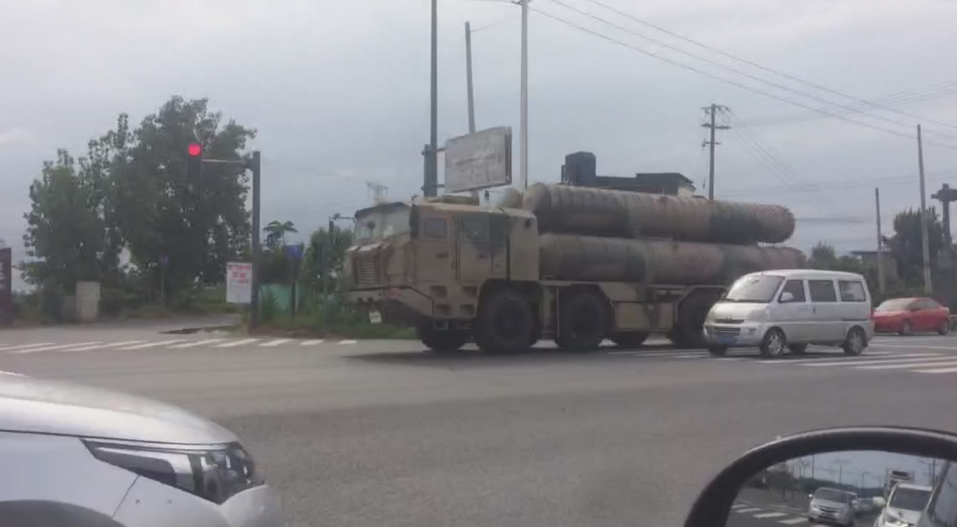 Trung Quốc đã rất nhanh chế tạo thành công bản sao của S-400? - Ảnh 1. Trung Quốc đã rất nhanh chế tạo thành công bản sao của S-400? - Ảnh 1.