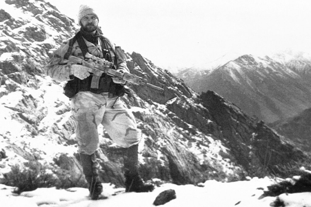 Vụ án cắt đầu kẻ thù và bí mật đen tối sau danh tiếng lẫy lừng của đặc nhiệm SEAL Mỹ - Ảnh 1. Vụ án cắt đầu kẻ thù và bí mật đen tối sau danh tiếng lẫy lừng của đặc nhiệm SEAL Mỹ - Ảnh 1.