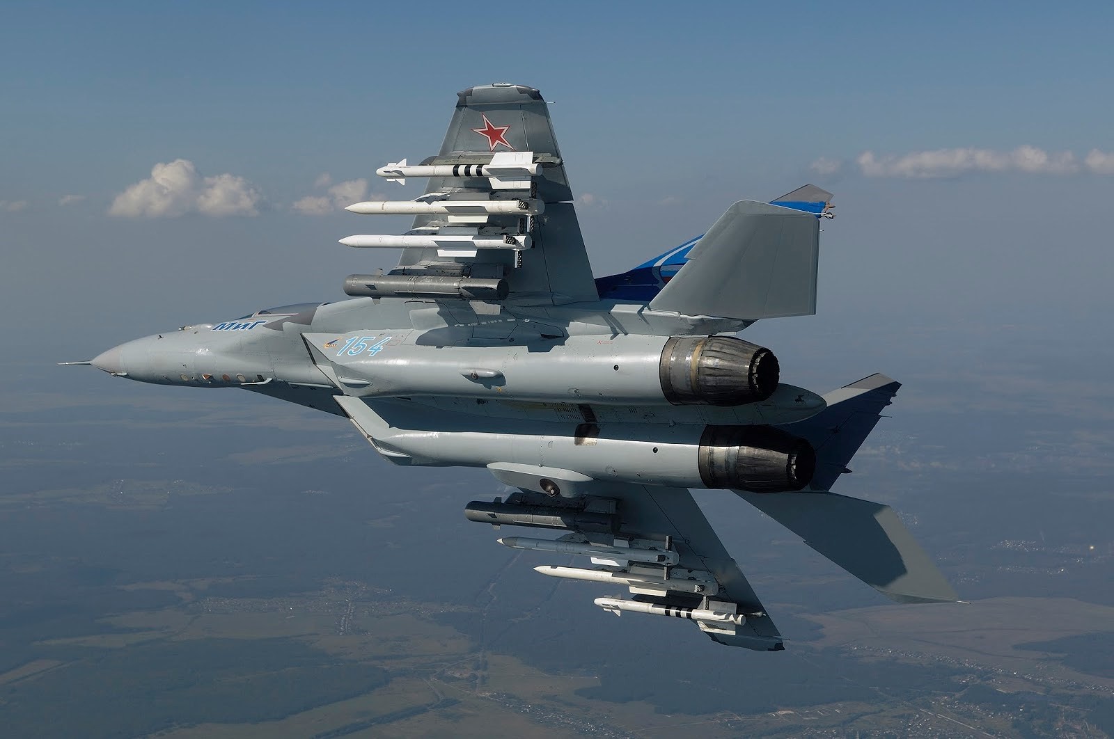 Tiêm kích MiG-35 Nga sống lại: Cú giải cứu thần kỳ - Ảnh 1. Tiêm kích MiG-35 Nga sống lại: Cú giải cứu thần kỳ - Ảnh 1.