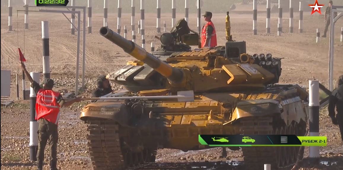 Tank Biathlon 2018 thật hấp dẫn: Ở nhà nhất mẹ, nhì con-Ra đường lắm kẻ còn giòn hơn ta - Ảnh 3. Tank Biathlon 2018 thật hấp dẫn: Ở nhà nhất mẹ, nhì con-Ra đường lắm kẻ còn giòn hơn ta - Ảnh 3.