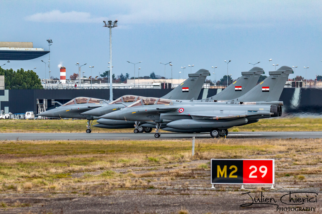 Pháp đưa tiêm kích Rafale đắt xắt ra miếng tới Việt Nam: Nội Bài sắp đón khách? - Ảnh 2. Pháp đưa tiêm kích Rafale đắt xắt ra miếng tới Việt Nam: Nội Bài sắp đón khách? - Ảnh 2.