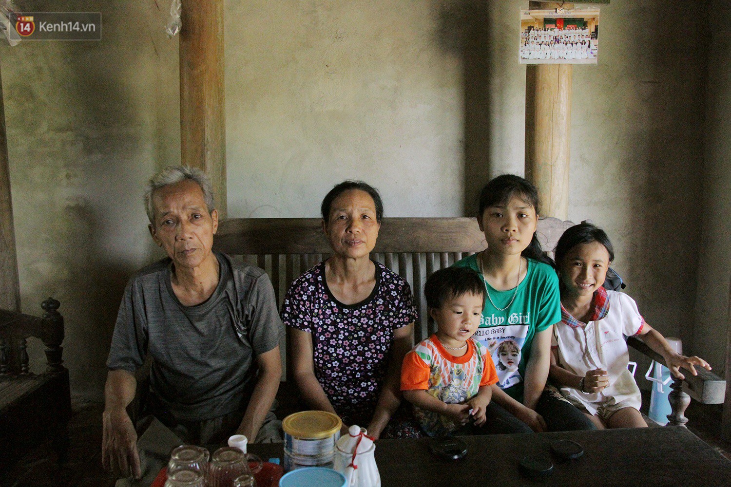 Nữ thủ khoa dân tộc Mường từng gạt nước mắt từ bỏ giảng đường: Nhờ cô giáo và mọi người, em được đi học rồi! - ảnh 13 Nữ thủ khoa dân tộc Mường từng gạt nước mắt từ bỏ giảng đường: Nhờ cô giáo và mọi người, em được đi học rồi! - Ảnh 13.