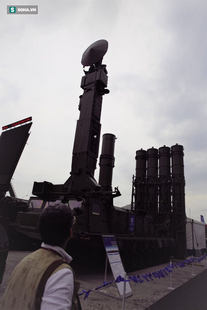 PV Việt Nam tại ARMY-2018: Muốn ôm tất cả vũ khí Nga hiện đại nhất về nước - Ảnh 8. PV Việt Nam tại ARMY-2018: Muốn ôm tất cả vũ khí Nga hiện đại nhất về nước - Ảnh 8.