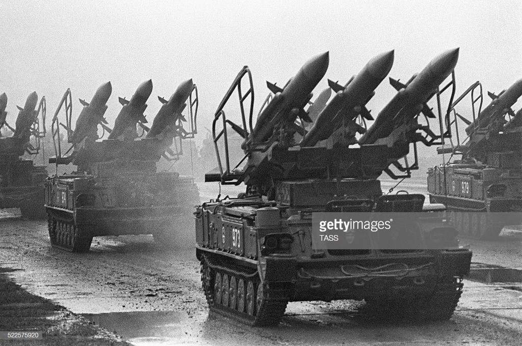 Những hình ảnh ấn tượng về cuộc tập trận lớn nhất lịch sử Liên Xô - Ảnh 13. Những hình ảnh ấn tượng về cuộc tập trận lớn nhất lịch sử Liên Xô - Ảnh 13.