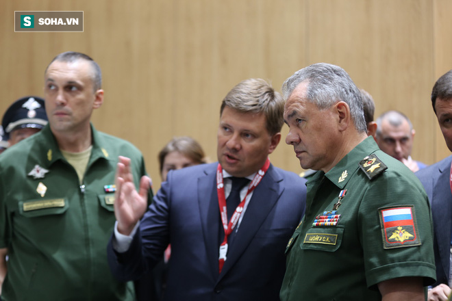 PV Việt Nam tại ARMY-2018: Muốn ôm tất cả vũ khí Nga hiện đại nhất về nước - Ảnh 2. PV Việt Nam tại ARMY-2018: Muốn ôm tất cả vũ khí Nga hiện đại nhất về nước - Ảnh 2.