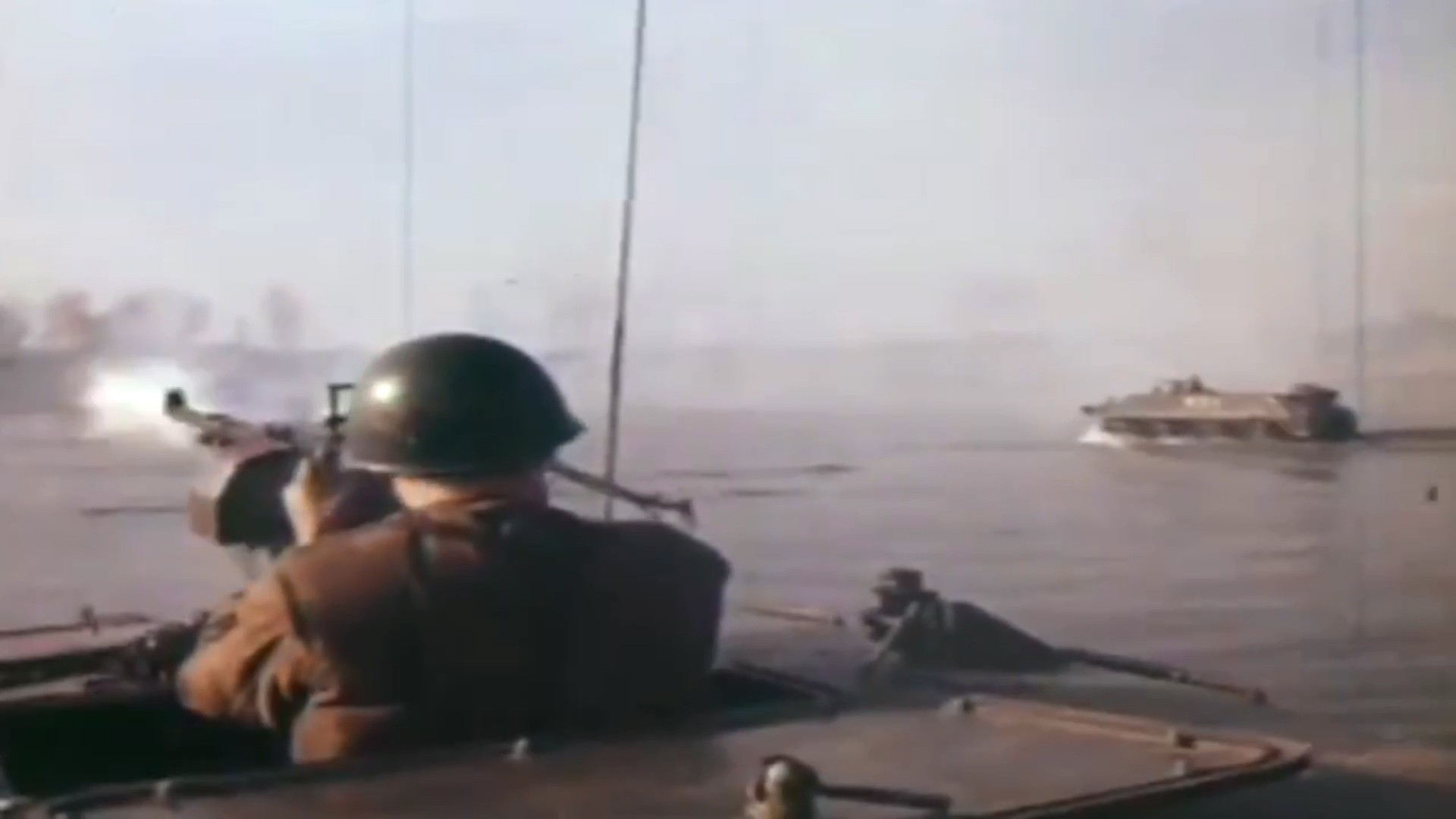 Những hình ảnh ấn tượng về cuộc tập trận lớn nhất lịch sử Liên Xô - Ảnh 10. Những hình ảnh ấn tượng về cuộc tập trận lớn nhất lịch sử Liên Xô - Ảnh 10.