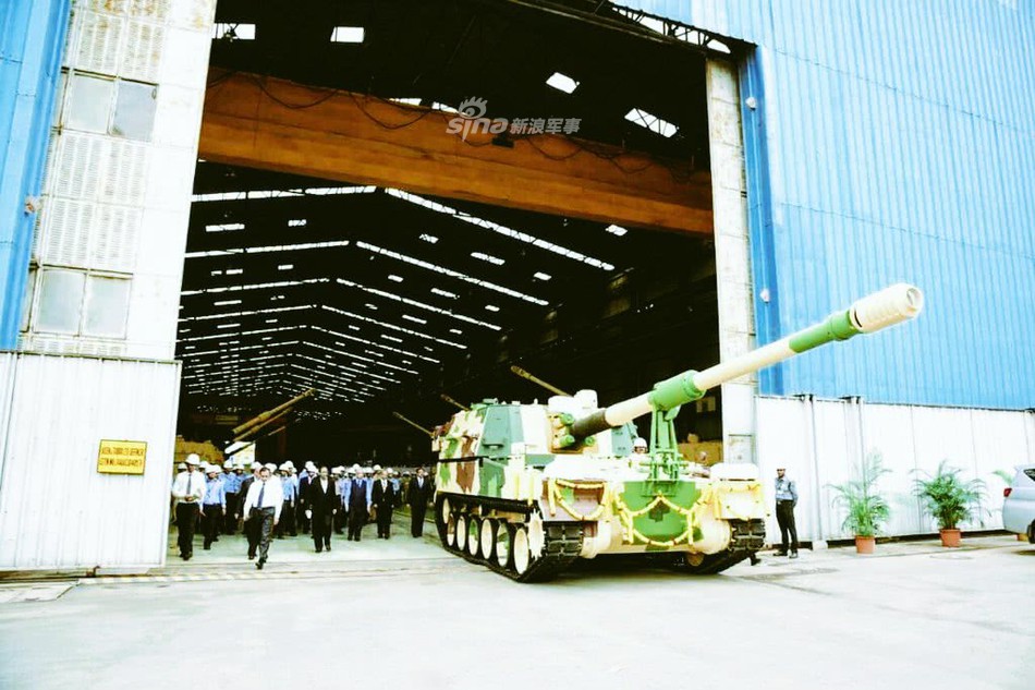 Vì sao Trung Quốc lại tỏ ý coi thường siêu pháo tự hành K9 do Ấn Độ sản xuất? - Ảnh 1. Vì sao Trung Quốc lại tỏ ý coi thường siêu pháo tự hành K9 do Ấn Độ sản xuất? - Ảnh 1.