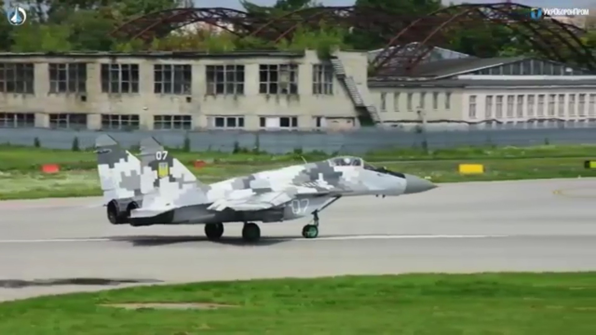 Ukraine dọa Nga bằng loạt tiêm kích MiG-29 nâng cấp - Ảnh 3. Ukraine dọa Nga bằng loạt tiêm kích MiG-29 nâng cấp - Ảnh 3.