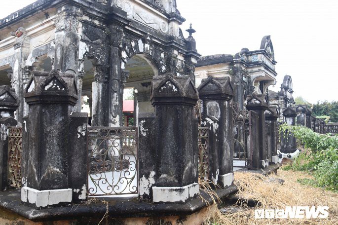 Ảnh: Khu mộ cổ đẹp như cung điện thu nhỏ ở miền Tây - Ảnh 2. Ảnh: Khu mộ cổ đẹp như cung điện thu nhỏ ở miền Tây - Ảnh 2.