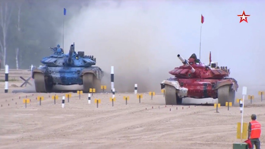 TRỰC TIẾP: Tank Biathlon 2018 - Kỳ lạ, xe T-72B3 hỏng liên tiếp, BTC quyết định bất ngờ - Ảnh 11. TRỰC TIẾP: Tank Biathlon 2018 - Kỳ lạ, xe T-72B3 hỏng liên tiếp, BTC quyết định bất ngờ - Ảnh 11.