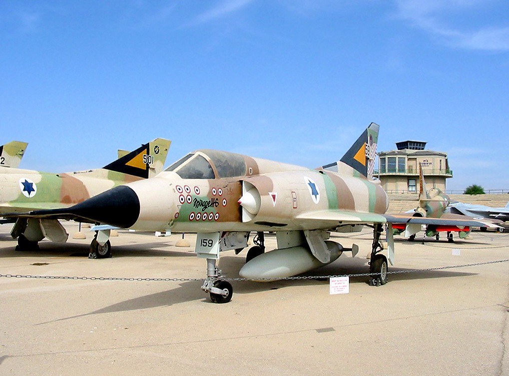 Cuộc chiến 6 ngày: Israel tập kích, tiêu diệt 300 máy bay, KQ Ai Cập tê liệt 1 thập kỷ - Ảnh 2. Cuộc chiến 6 ngày: Israel tập kích, tiêu diệt 300 máy bay, KQ Ai Cập tê liệt 1 thập kỷ - Ảnh 2.