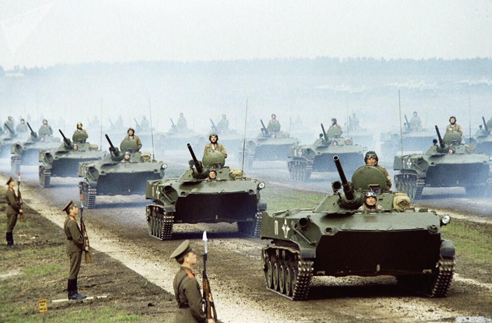Nga tặng NATO các đặc sản quân sự ở Vostok-2018 lớn nhất lịch sử giữa lúc Syria nóng rẫy - Ảnh 2. Nga tặng NATO các đặc sản quân sự ở Vostok-2018 lớn nhất lịch sử giữa lúc Syria nóng rẫy - Ảnh 2.