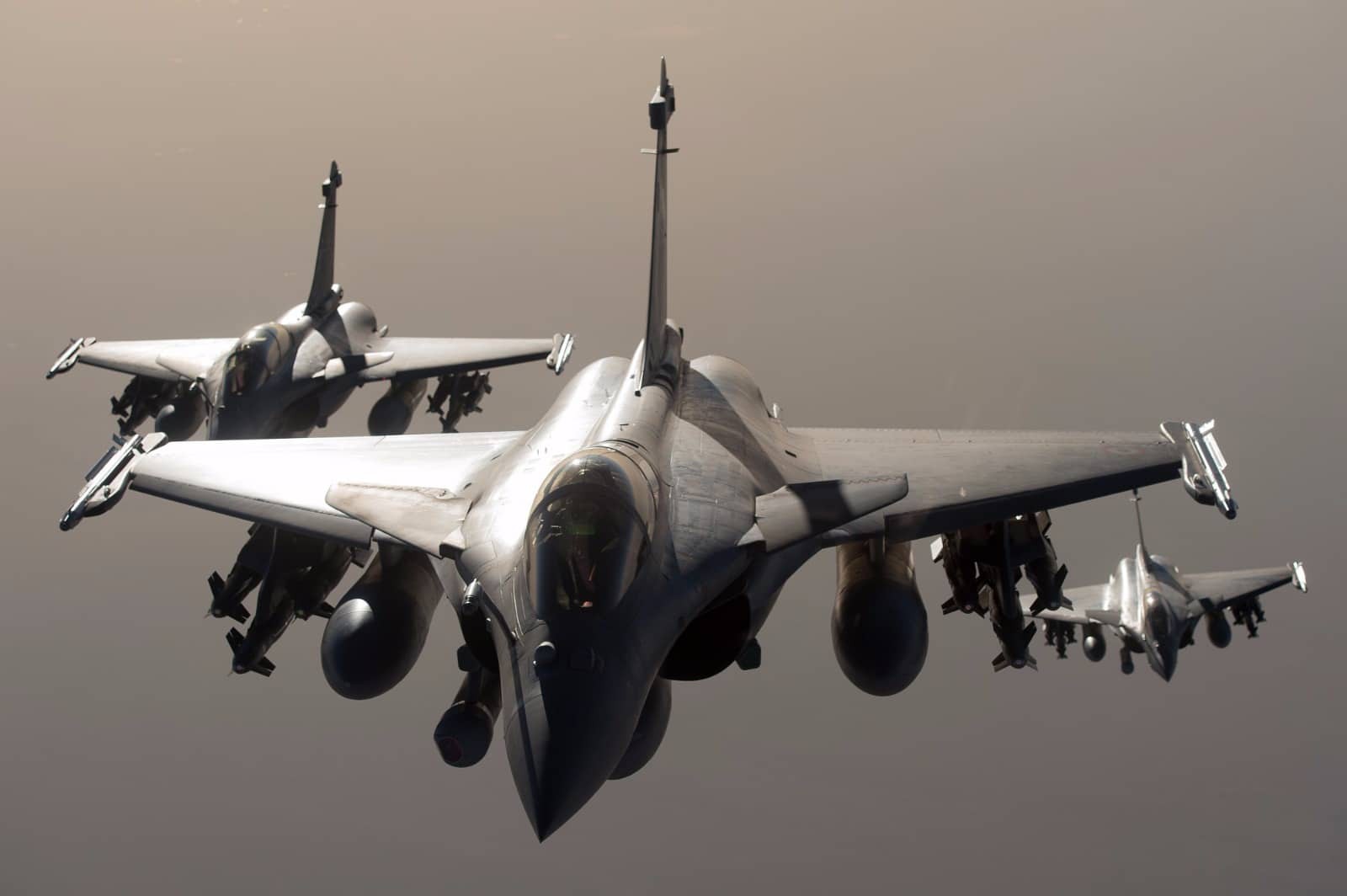 Phi công Su-30 chuyển loại bay tiêm kích Rafale Pháp có khó không? - Ảnh 2. Phi công Su-30 chuyển loại bay tiêm kích Rafale Pháp có khó không? - Ảnh 2.