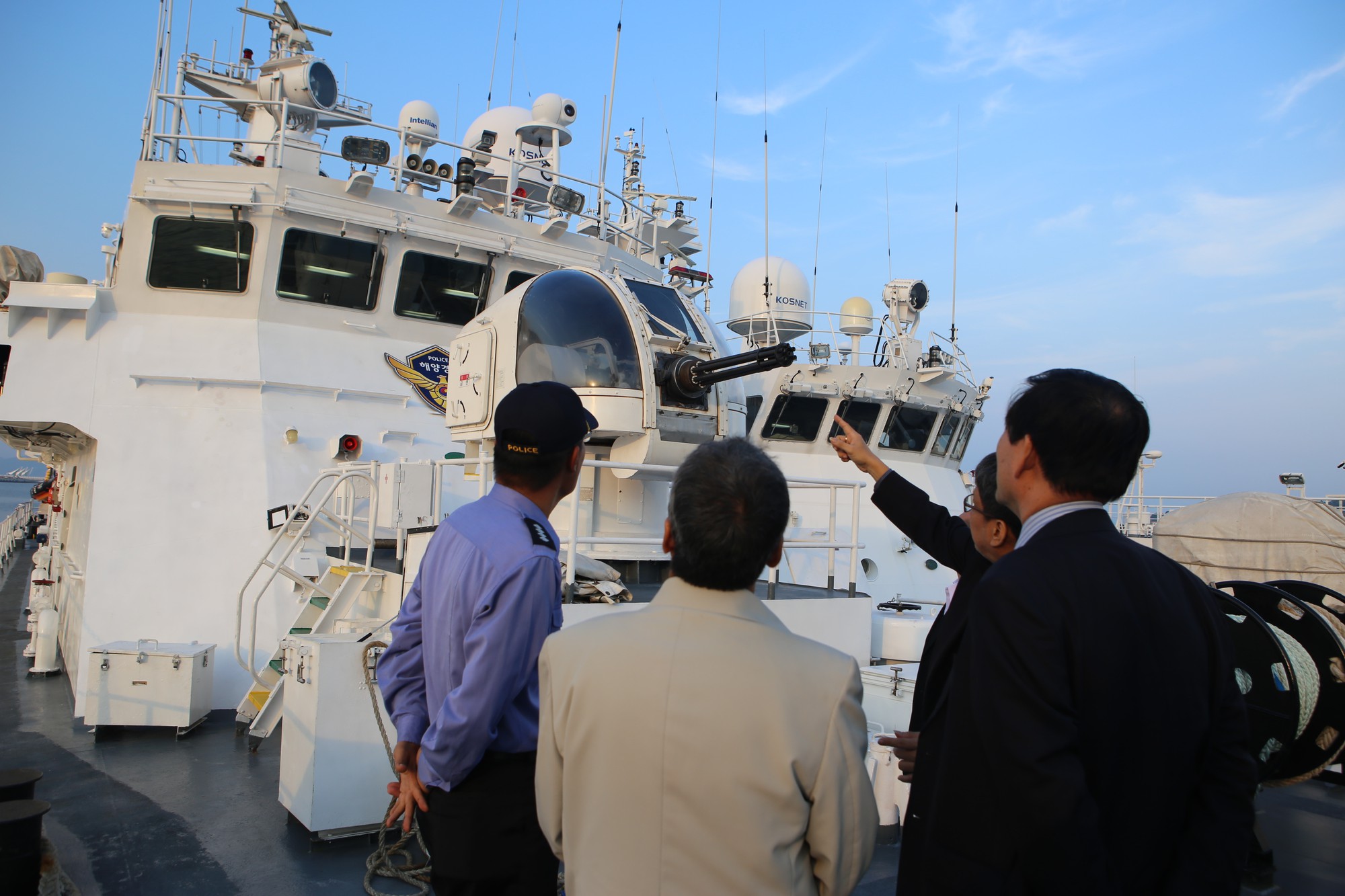 Pháo trên tàu của những lực lượng cảnh sát biển lớn nhất TG có gì đặc biệt? - Ảnh 7. Pháo trên tàu của những lực lượng cảnh sát biển lớn nhất TG có gì đặc biệt? - Ảnh 7.