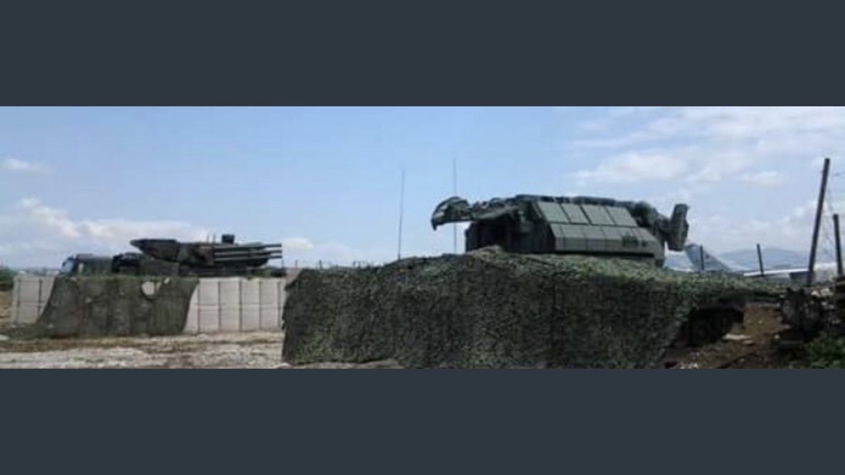 Máy bay trinh sát IL-20 rơi: Đầu não KQ và HQ Nga ở Syria có thể bị tấn công trực diện? - Ảnh 2. Máy bay trinh sát IL-20 rơi: Đầu não KQ và HQ Nga ở Syria có thể bị tấn công trực diện? - Ảnh 2.