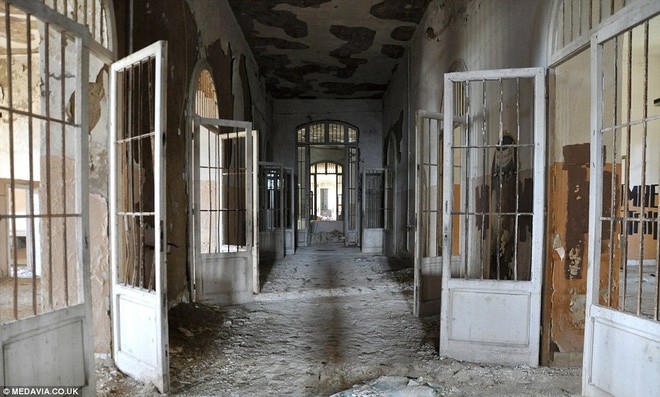 Bệnh viện tâm thần “một đi không trở lại” ở Ý: Nơi giam giữ 6.000 bệnh nhân, phải đóng cửa vì phương pháp chữa trị vô nhân tính - Ảnh 6.