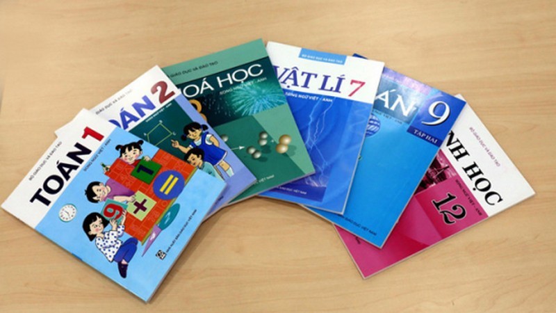 Nguyên Bộ trưởng GD&ĐT: Làm SGK sử dụng một lần là không bình thường, quá lãng phí - ảnh 2 Nguyên Bộ trưởng GD&ĐT: Làm SGK sử dụng một lần là không bình thường, quá lãng phí - Ảnh 3.