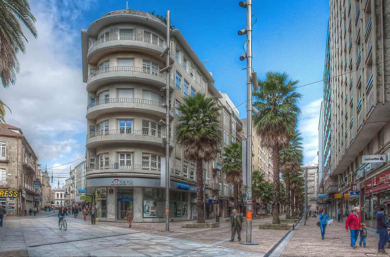 Thành phố kỳ lạ ở ngay giữa lòng châu Âu mà không có lấy một bóng xe ô tô xuất hiện - Ảnh 2. Thành phố kỳ lạ ở ngay giữa lòng châu Âu mà không có lấy một bóng xe ô tô xuất hiện - Ảnh 2.