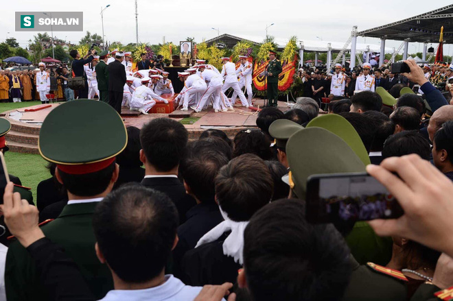 Chủ tịch nước Trần Đại Quang trở về đất mẹ - Ảnh 2.