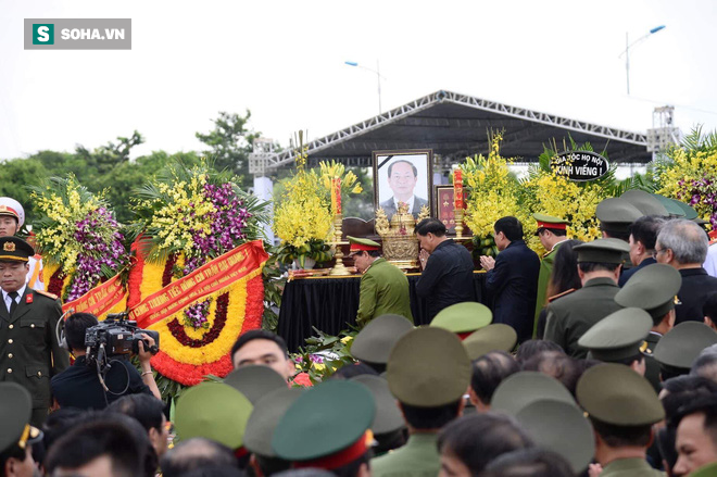Chủ tịch nước Trần Đại Quang trở về đất mẹ - Ảnh 10.