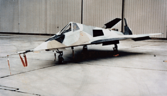 F-117: Sinh ra từ chiến tranh Việt Nam, sã cánh ở Serbia và đã yên nghỉ tại bảo tàng! - Ảnh 1. F-117: Sinh ra từ chiến tranh Việt Nam, sã cánh ở Serbia và đã yên nghỉ tại bảo tàng! - Ảnh 1.