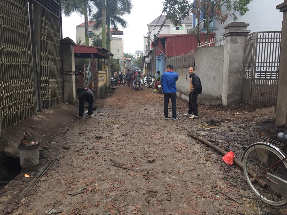 Hiện trường vụ nổ làm 2 người chết, 7 người bị thương, nhiều nhà dân bị tốc mái - Ảnh 11. Hiện trường vụ nổ làm 2 người chết, 7 người bị thương, nhiều nhà dân bị tốc mái - Ảnh 11.