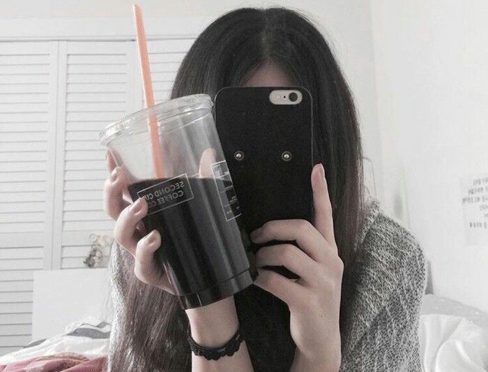 Người hay dùng điện thoại hãy ghi nhớ những nguyên tắc sau để không gây hại sức khỏe - Ảnh 2. Người hay dùng điện thoại hãy ghi nhớ những nguyên tắc sau để không gây hại sức khỏe - Ảnh 2.