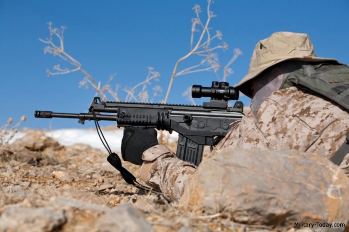 Tính năng chiến đấu đáng gờm của súng trường Galil ACE - Ảnh 6. Tính năng chiến đấu đáng gờm của súng trường Galil ACE - Ảnh 6.