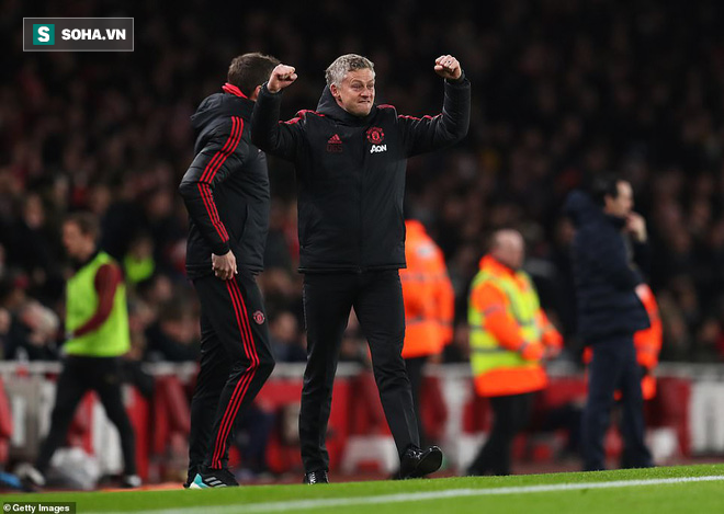 Man United dùng chính người cũ của Arsenal để kết liễu Pháo thủ bằng nhát đòn chí mạng - Ảnh 2. Man United dùng chính người cũ của Arsenal để kết liễu Pháo thủ bằng nhát đòn chí mạng - Ảnh 2.