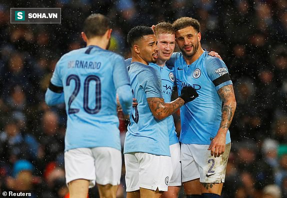 Man City hủy diệt đối thủ bằng cơn mưa bàn thắng ở Etihad - Ảnh 2. Man City hủy diệt đối thủ bằng cơn mưa bàn thắng ở Etihad - Ảnh 2.
