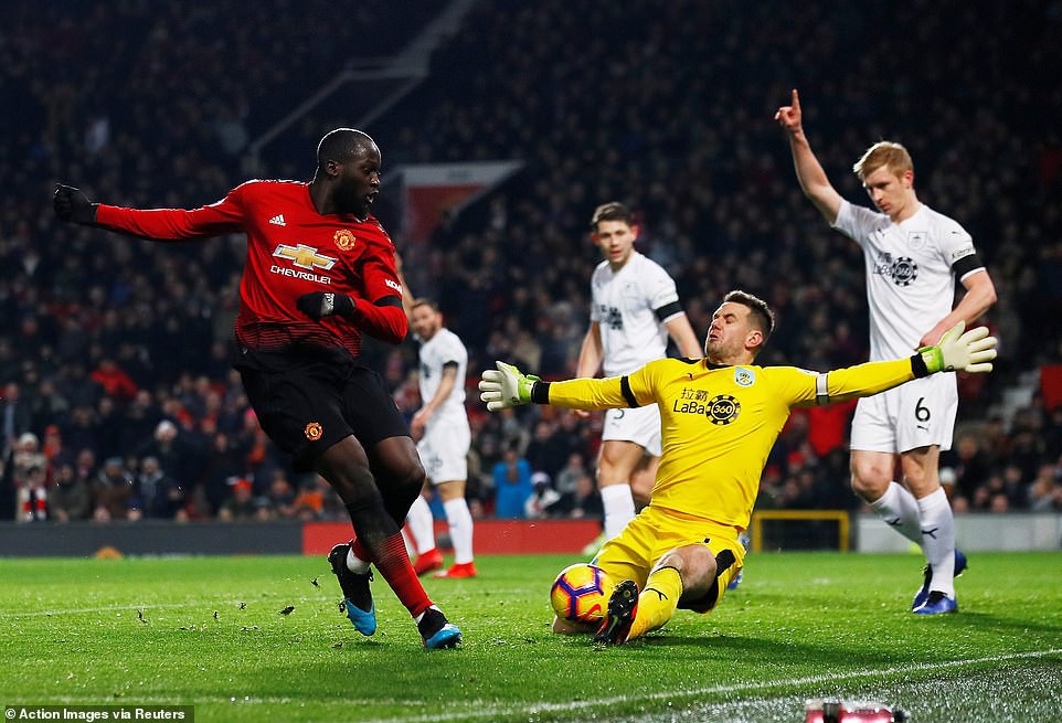 Muốn trụ lại Old Trafford, Solskjaer cần đến ngón đòn đặc biệt nhất của Sir Alex - Ảnh 3. Muốn trụ lại Old Trafford, Solskjaer cần đến ngón đòn đặc biệt nhất của Sir Alex - Ảnh 3.