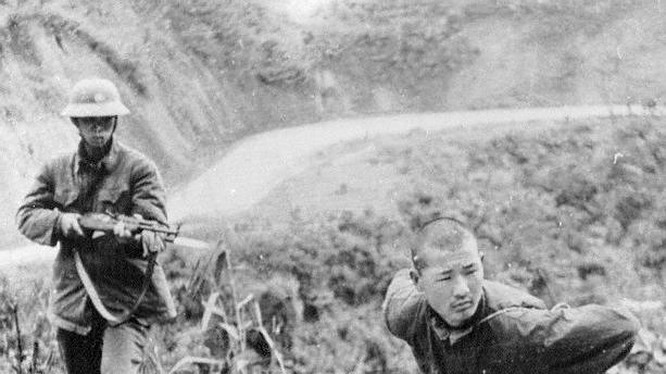Chiến tranh biên giới 1979: Quân TQ thổi kèn tấn công bằng biển người nhưng vũ khí hiện đại nhất còn thua kém VN - Ảnh 7. Chiến tranh biên giới 1979: Quân TQ thổi kèn tấn công bằng biển người nhưng vũ khí hiện đại nhất còn thua kém VN - Ảnh 7.