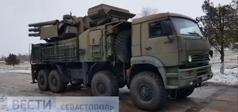 Tên lửa S-400 đã phủ kín Bán đảo Crimea: Pháo đài bất khả xâm phạm của Nga! - Ảnh 3. Tên lửa S-400 đã phủ kín Bán đảo Crimea: Pháo đài bất khả xâm phạm của Nga! - Ảnh 3.