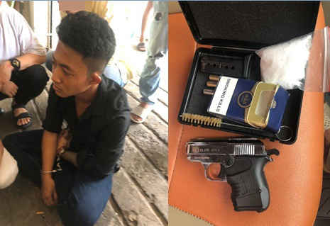 Kiểm tra khách sạn, công an phát hiện 2 thanh niên 9X thủ súng đạn, tàng trữ ma tuý ở Sài Gòn - Ảnh 1.