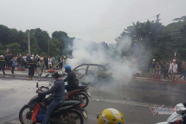 Nữ tài xế lái Mercedes gây tai nạn kinh hoàng ở Hà Nội không làm chủ được tốc độ - Ảnh 1.