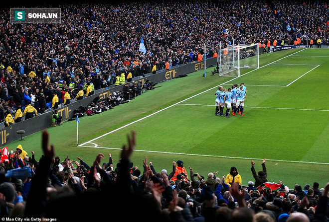 Hạ nhục Chelsea, Man City dìm thầy trò Sarri xuống đáy khốn cùng, trao ghế cho Quỷ đỏ - Ảnh 2. Hạ nhục Chelsea, Man City dìm thầy trò Sarri xuống đáy khốn cùng, trao ghế cho Quỷ đỏ - Ảnh 2.