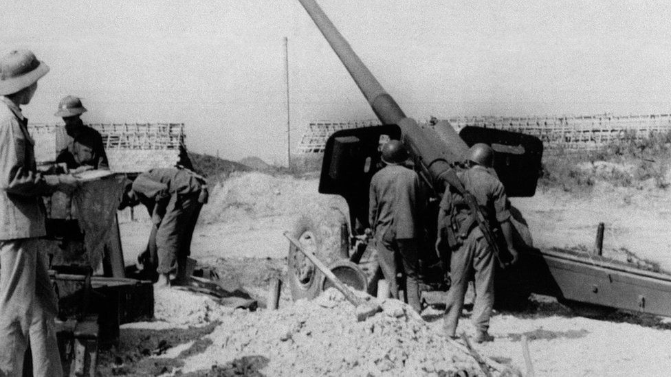 Chiến tranh BGPB 1979: Tiếng xích sắt nghiến khuấy động không gian, Việt Nam sẵn sàng phản công lớn - Ảnh 2. Chiến tranh BGPB 1979: Tiếng xích sắt nghiến khuấy động không gian, Việt Nam sẵn sàng phản công lớn - Ảnh 2.