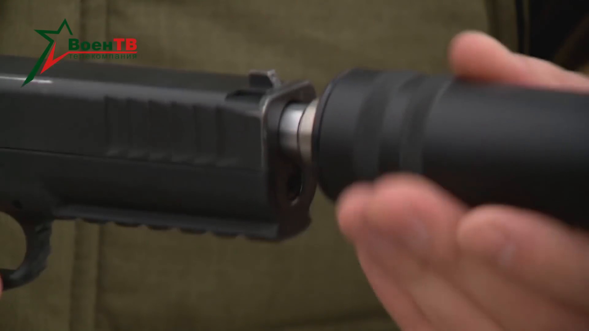 Xem bắn thực tế súng ngắn Strizh - Vũ khí độc đáo mới dành cho đặc nhiệm - Ảnh 3. Xem bắn thực tế súng ngắn Strizh - Vũ khí độc đáo mới dành cho đặc nhiệm - Ảnh 3.