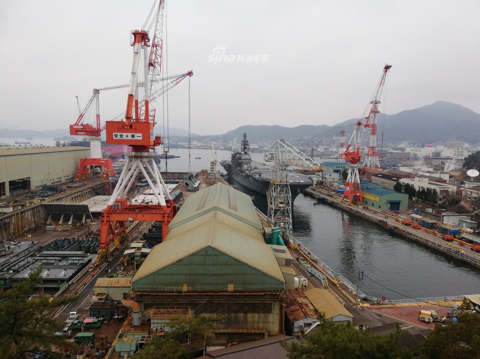 Nhật hoán cải Izumo thành tàu sân bay mang siêu vũ khí, Trung Quốc đối mặt với ác mộng - Ảnh 1. Nhật hoán cải Izumo thành tàu sân bay mang siêu vũ khí, Trung Quốc đối mặt với ác mộng - Ảnh 1.