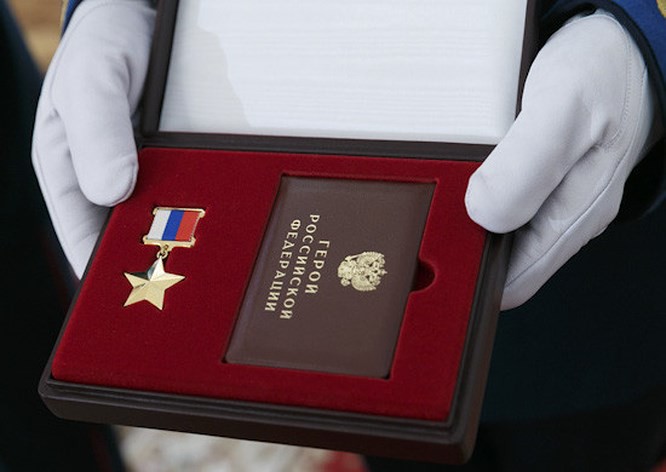 Chiến lợi phẩm Stinger và danh hiệu Anh hùng sau 30 năm của đặc nhiệm Liên Xô - Ảnh 1. Chiến lợi phẩm Stinger và danh hiệu Anh hùng sau 30 năm của đặc nhiệm Liên Xô - Ảnh 1.